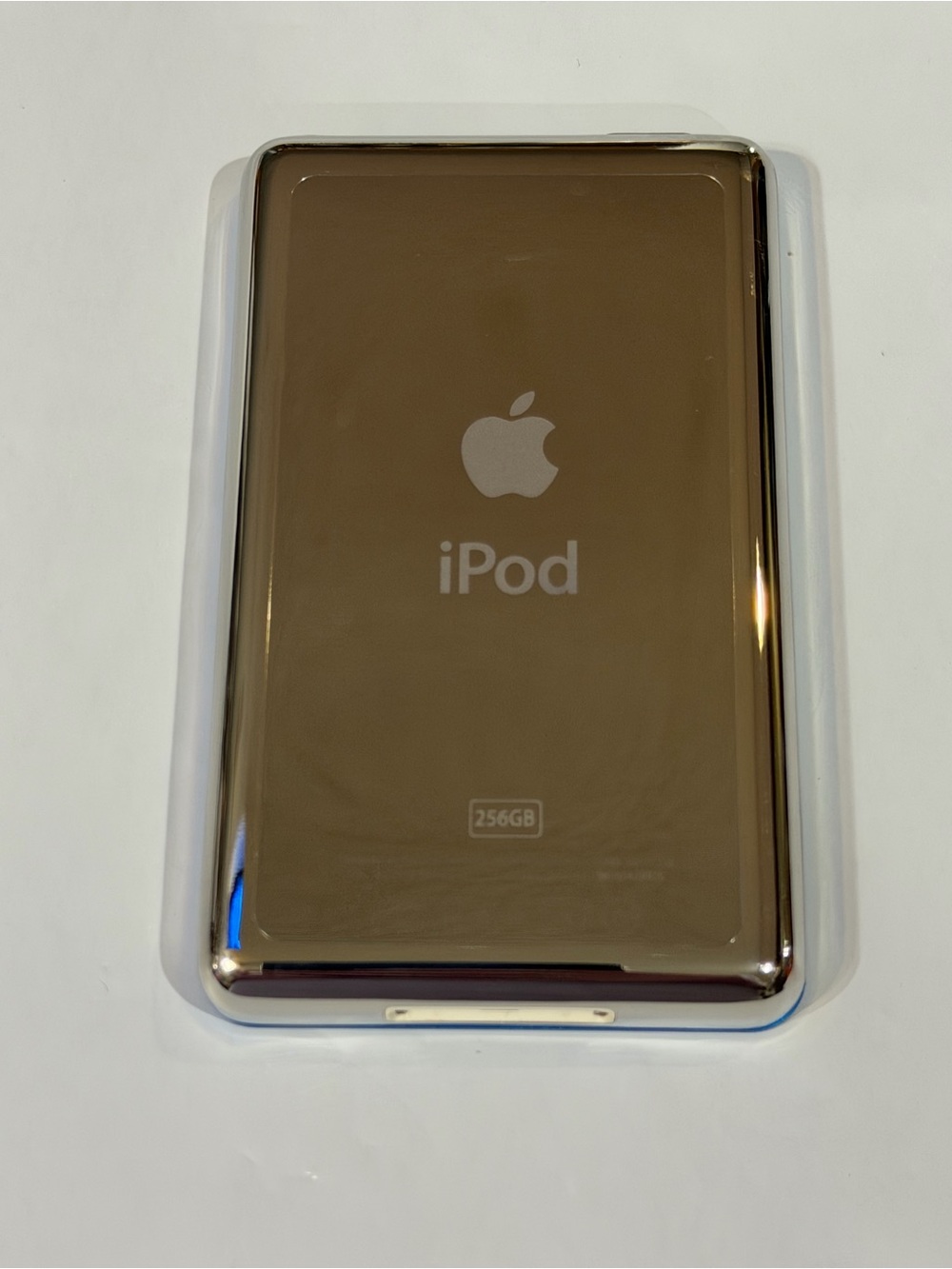 Apple iPod Classic Portable Media Player 7th generation 256gb - Blue - Picture 4 of 4